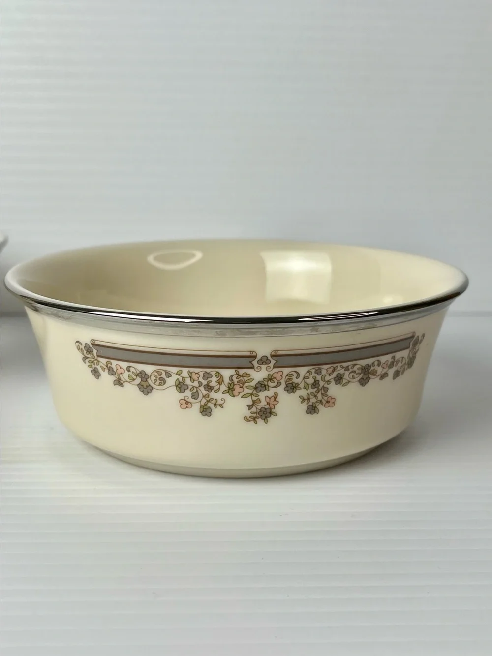 Lenox LACE POINT Coupe Cereal Bowl 5.25